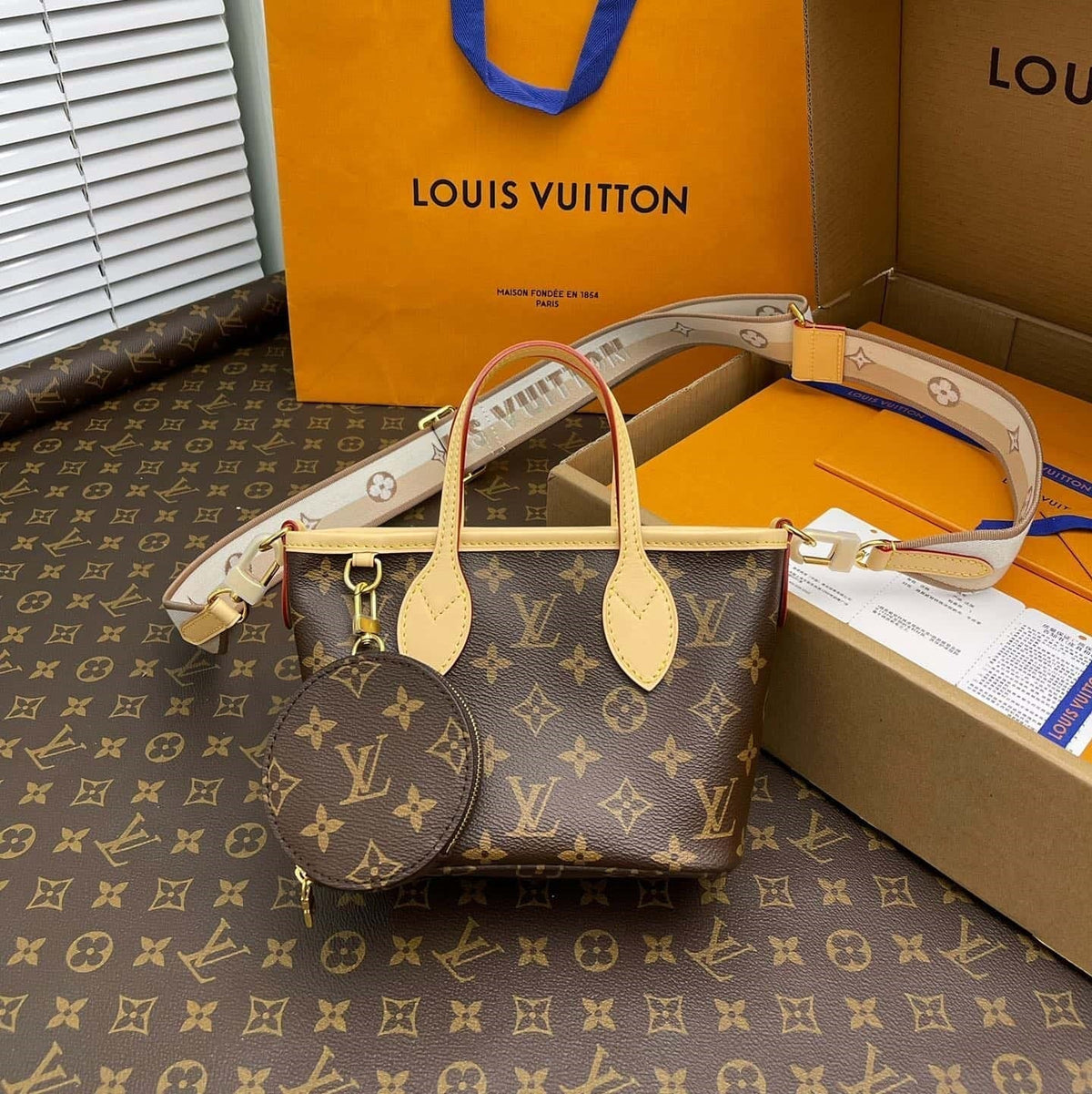 Shoulder Bags
